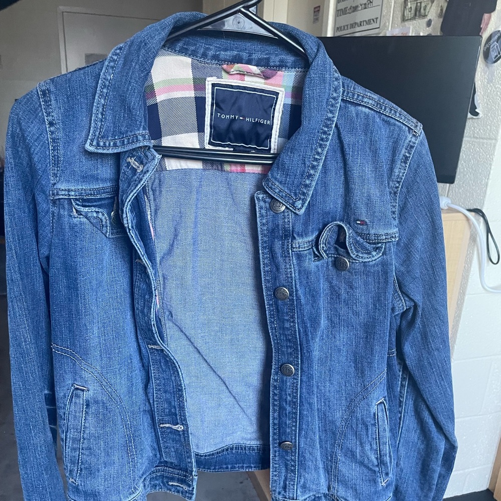 tommy hilfiger jean jacket